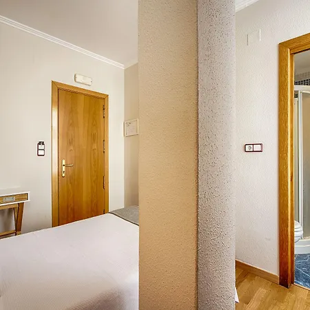 Pensión Zahara Ferrol